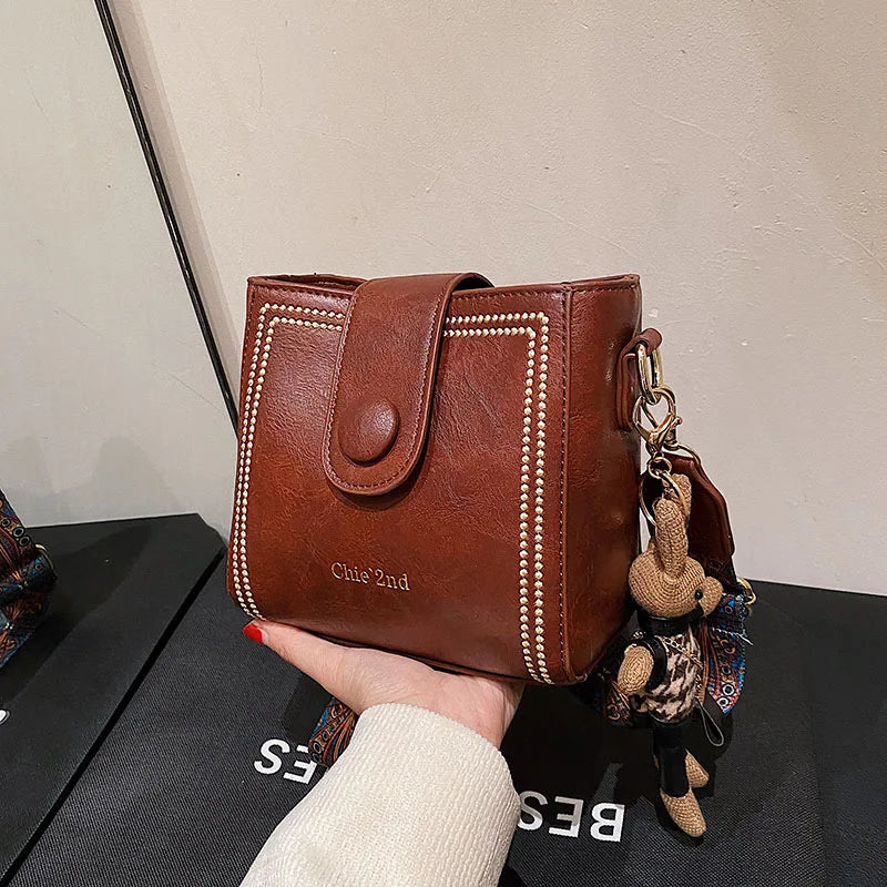 Chic Retro - Crossbody Bag