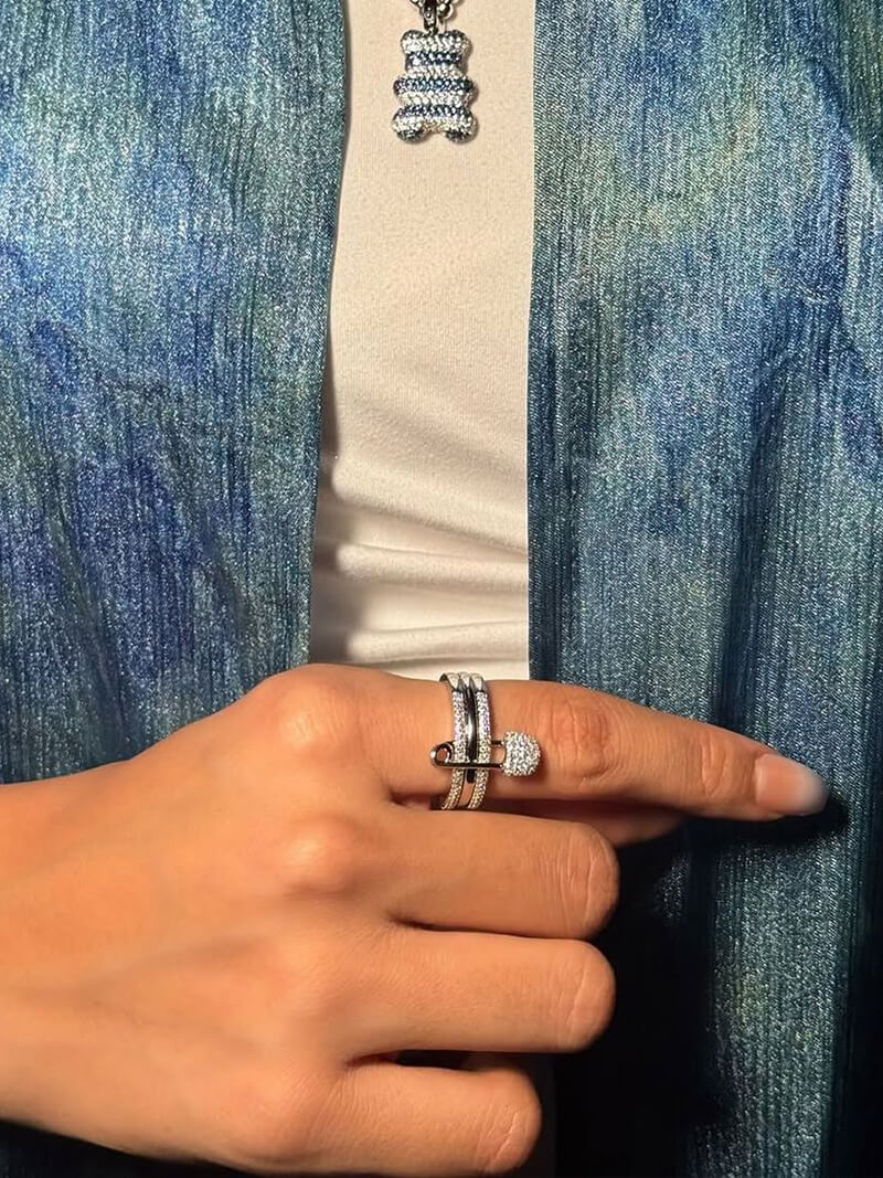 Monica's Magische Ring